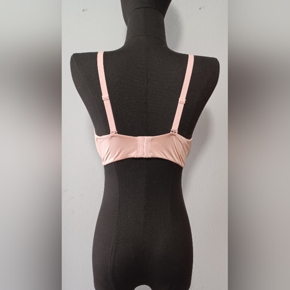 2 Maidenform Love The Lift Bras - Picture 3 of 16